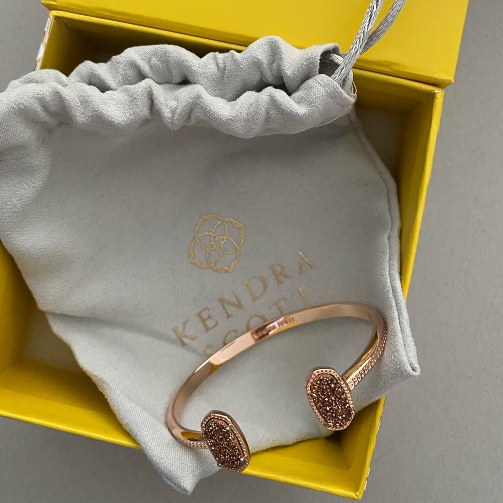Kendra scott bangle